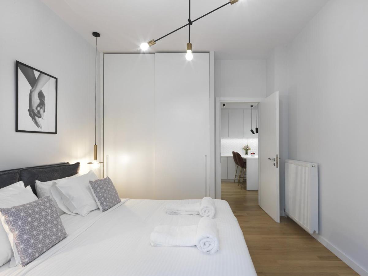 Fresh, New & Ready For You! Rnvtd Apt In Koukaki! Atenas Exterior foto