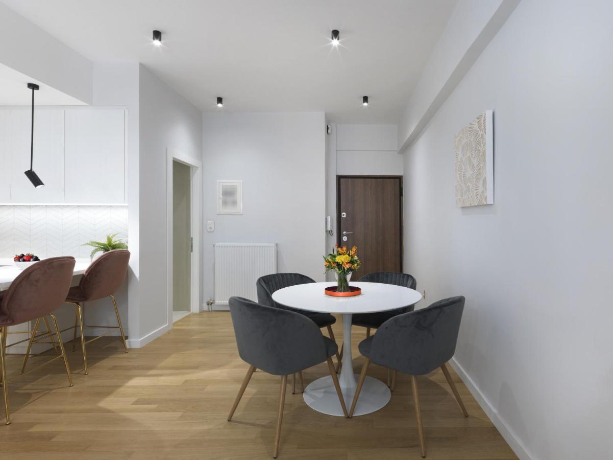 Fresh, New & Ready For You! Rnvtd Apt In Koukaki! Atenas Exterior foto